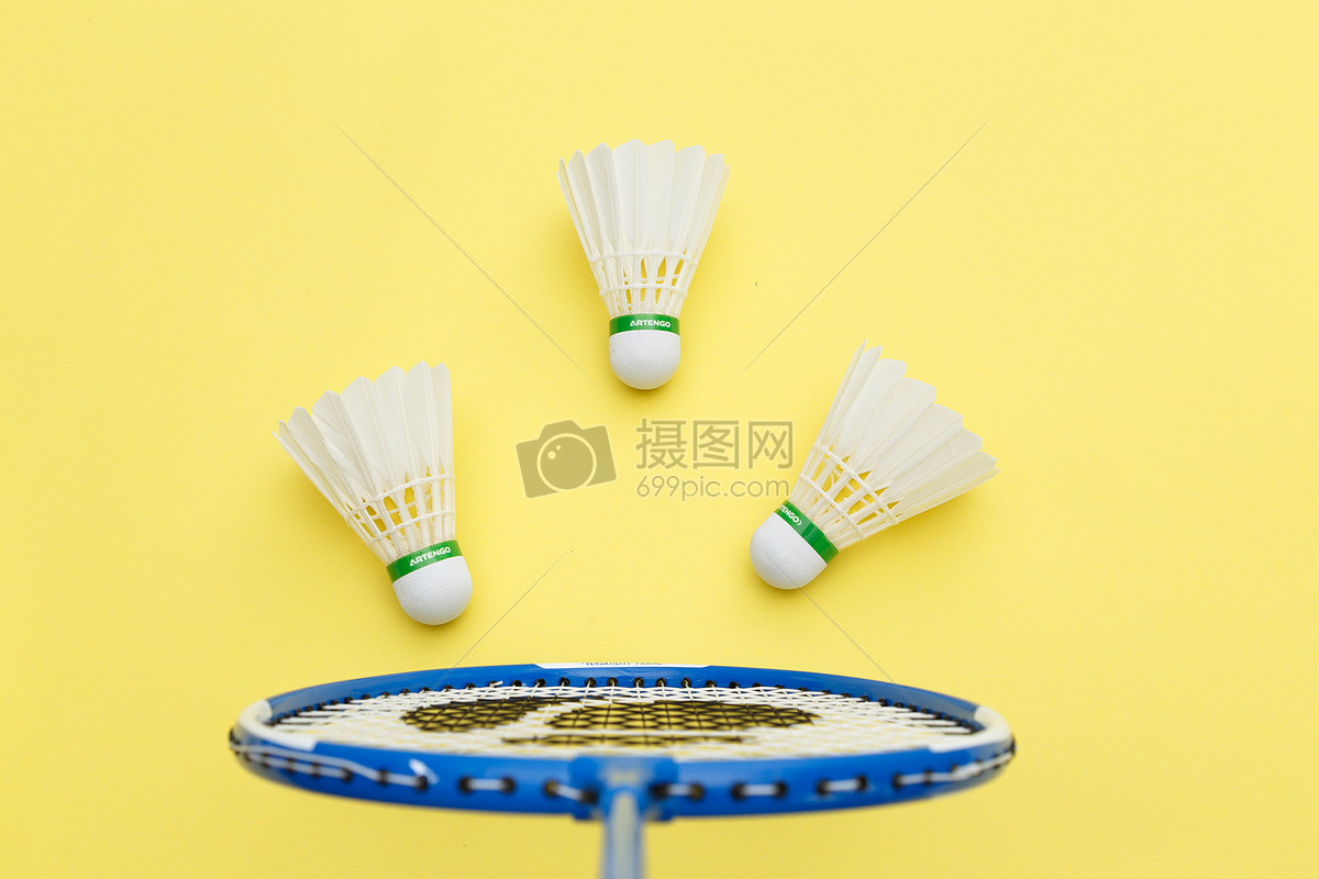 亚狮龙“羽毛球头换装”引关注品牌方回应：例行包装更换不涉及价格调整